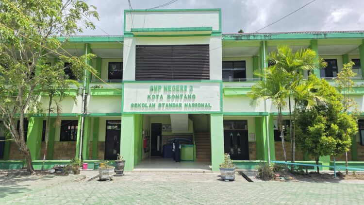 SMPN 3 Bontang Pernah Raih Predikat Sekolah Standar Nasional