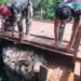 Jembatan di Kampung Masdarling Hampir Rampung, Satgas TMMD Tak Kenal Libur