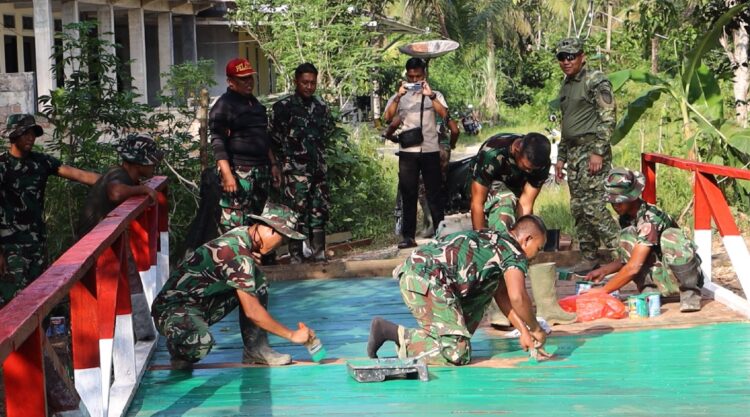 Dansatgas TMMD Tinjau Progres Pembuatan Jembatan Masdarling, Jaga Kualitas
