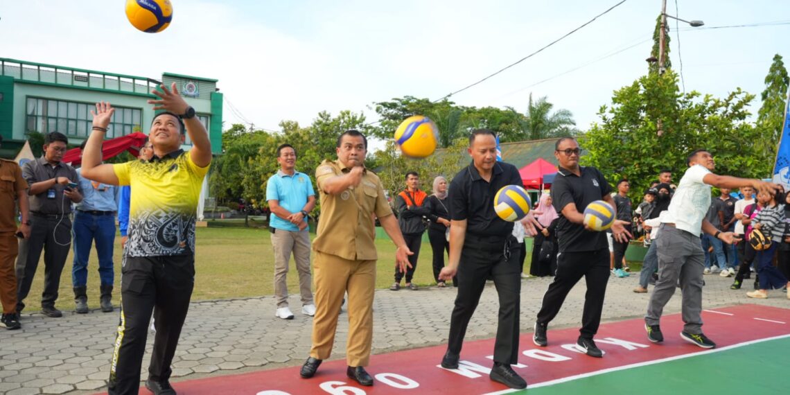 Buka Kejuaran Voli & Basket Dandim Cup, Wawali Agus Haris Apresiasi Inisiasi Kodim