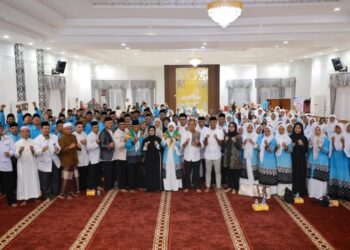 Wali Kota Neni Lepas Keberangkatan 112 Jemaah Haji Bontang ke Asrama Haji Balikpapan  