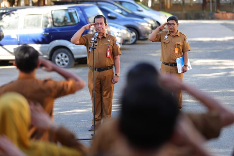 Disnaker Bontang Perkuat Disiplin Lewat Apel Rutin, Turut Libatkan Pegawai Perempuan