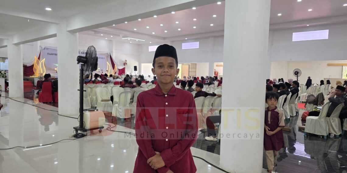 Fa’i Ziqri Rampungkan Hafalan 30 Juz di Usia SMP, Ingin Lanjut Belajar ke Luar Negeri