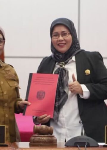 Sitti Yara Pimpin Rapat 8 Raperda Baru, Insentif Guru Swasta hingga Bencana Industri