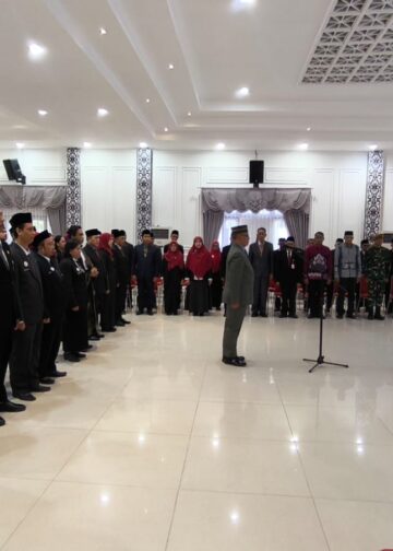 Pemkot Bontang Rotasi Empat Kepala Dinas dan Lantik 10 Kepala Sekolah