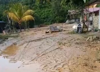 Penahan Longsor Bekas Galian C di Kanaan Jebol, Rumah Warga Penuh Lumpur