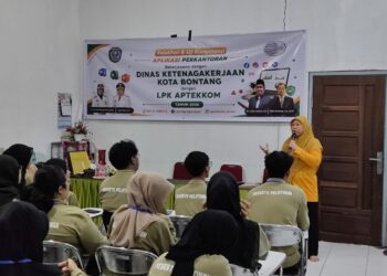 Disnaker Bekali Peserta Pelatihan Aplikasi Perkantoran di LPK Aptekkom Materi Kesiapan Kerja