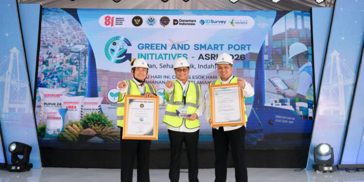Transformasi Pelabuhan Pupuk Kaltim Raih Bintang 5 Green and Smart Port ASRI 2026