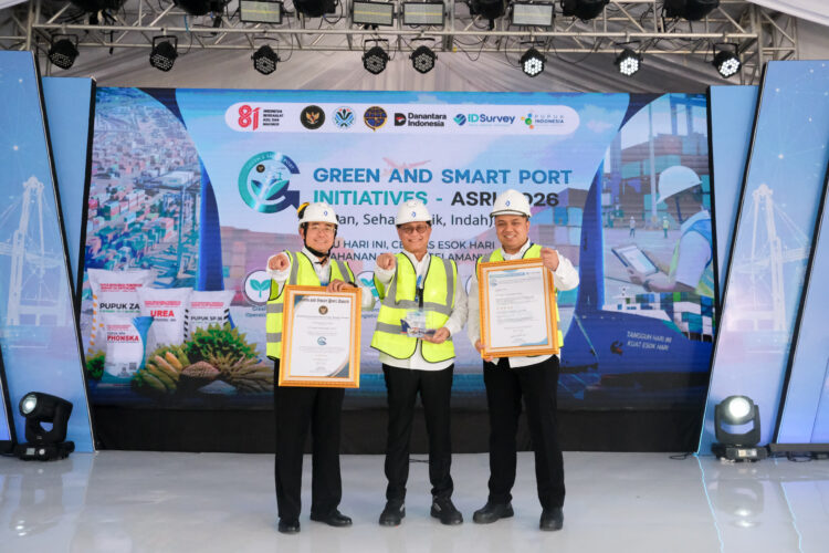 Transformasi Pelabuhan Pupuk Kaltim Raih Bintang 5 Green and Smart Port ASRI 2026