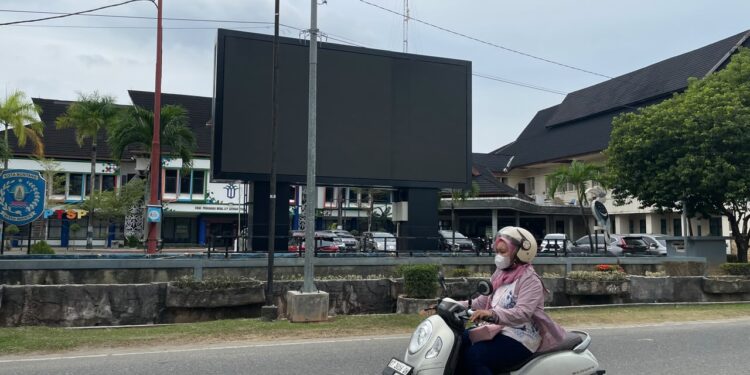 Videotron Jalan Awang Long jadi Lokasi Nobar Final Piala Dunia, Agus Haris: Fasilitasi Masyarakat