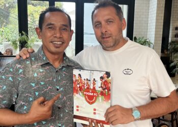 Bertemu Michael Chopra, Pogba Bontang FC Jajaki Kerjasama dengan Ajax Academy