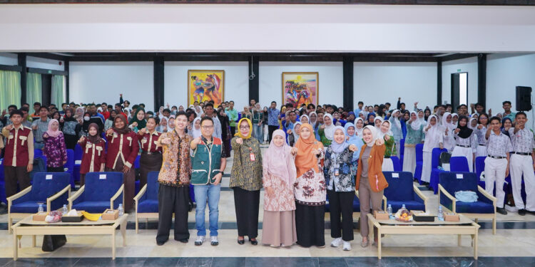 Dukung Generasi Sehat dan Produktif, Pupuk Kaltim Ajak Siswa Bontang Cegah Diabetes Sejak Dini