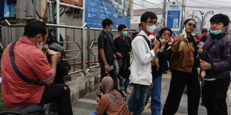 Jurnalis Dilarang Ikut Mediasi Demo PLN, Hasil Pertemuan Dipertanyakan