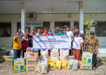 Pupuk Kaltim Salurkan Bantuan Rp100 Juta untuk Petani Terdampak Banjir di Kota Padang