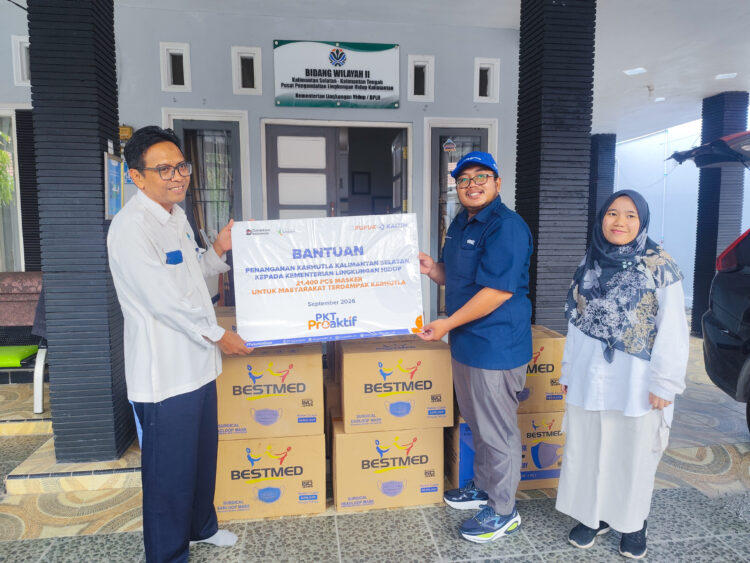 Pupuk Kaltim Salurkan 76.400 Masker bagi Masyarakat Terdampak Karhutla di Kalimantan dan Sumatra